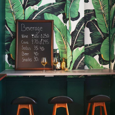 Green Banana Leaf Pattern Wallpaper Mural